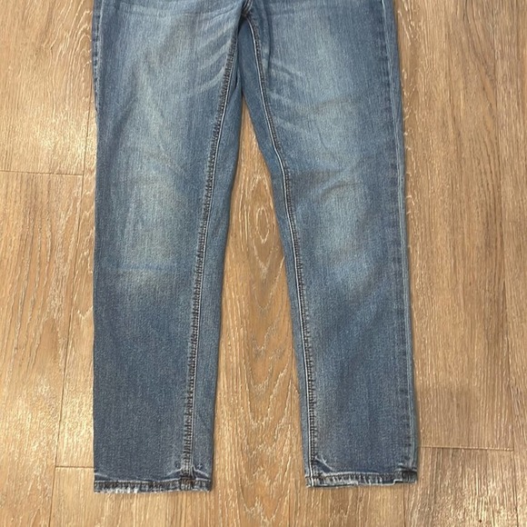 Express• Girlfriend Button-Fly Jeans - Picture 4 of 11